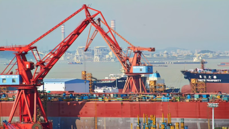 Chinese Shipyards Set Order Record