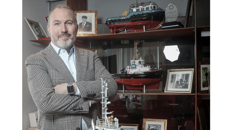 'The World’s First’ Voith propelled tractor tug